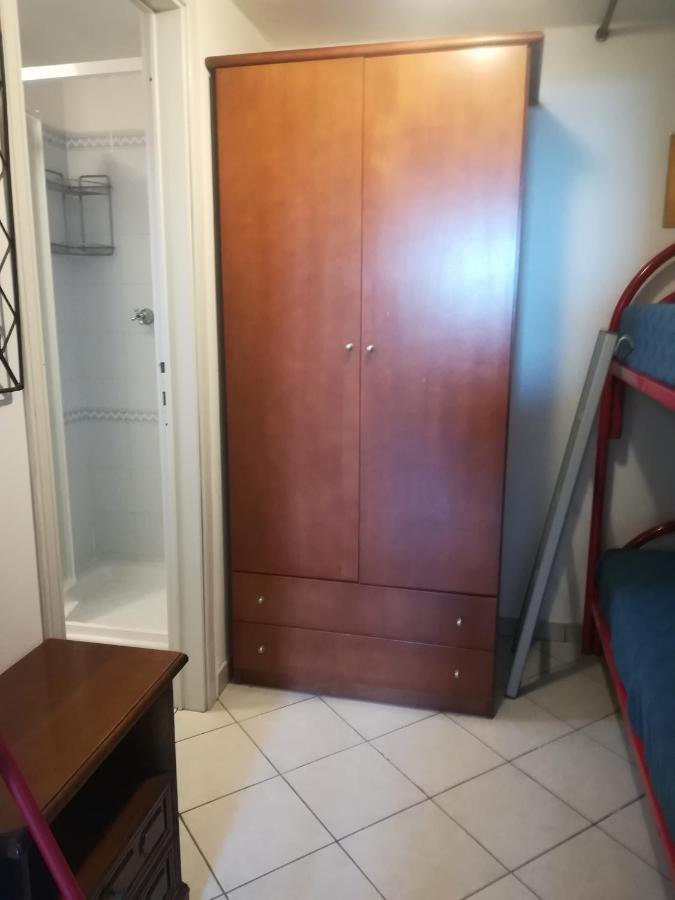 Via Carru E Frau Apartman Stintino Kültér fotó