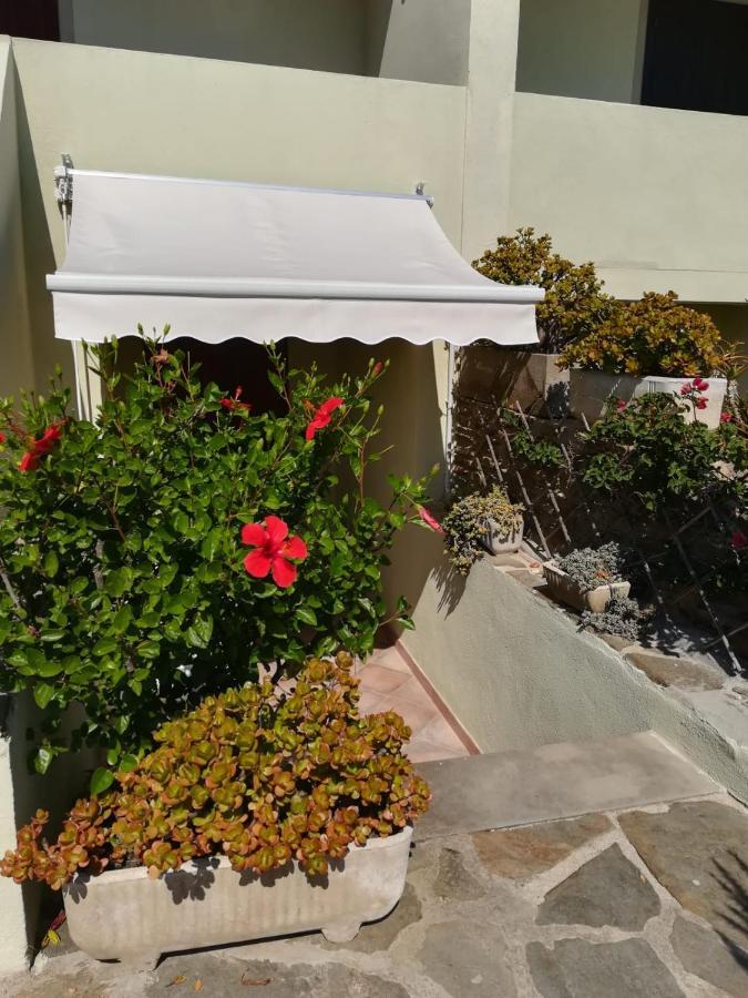 Via Carru E Frau Apartman Stintino Kültér fotó